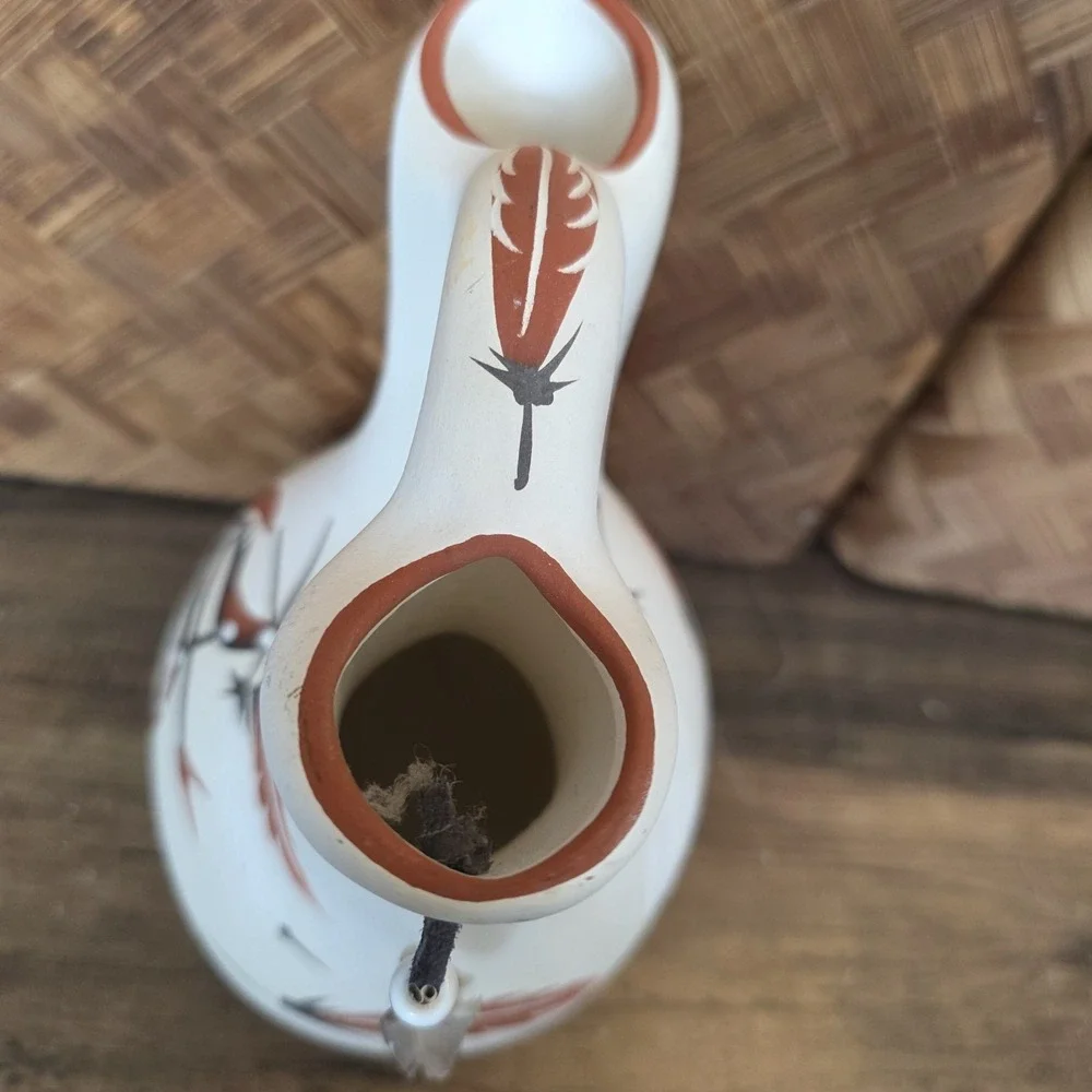 Native American Indian Pottery Feather Arrow Wedding Vase 7.5